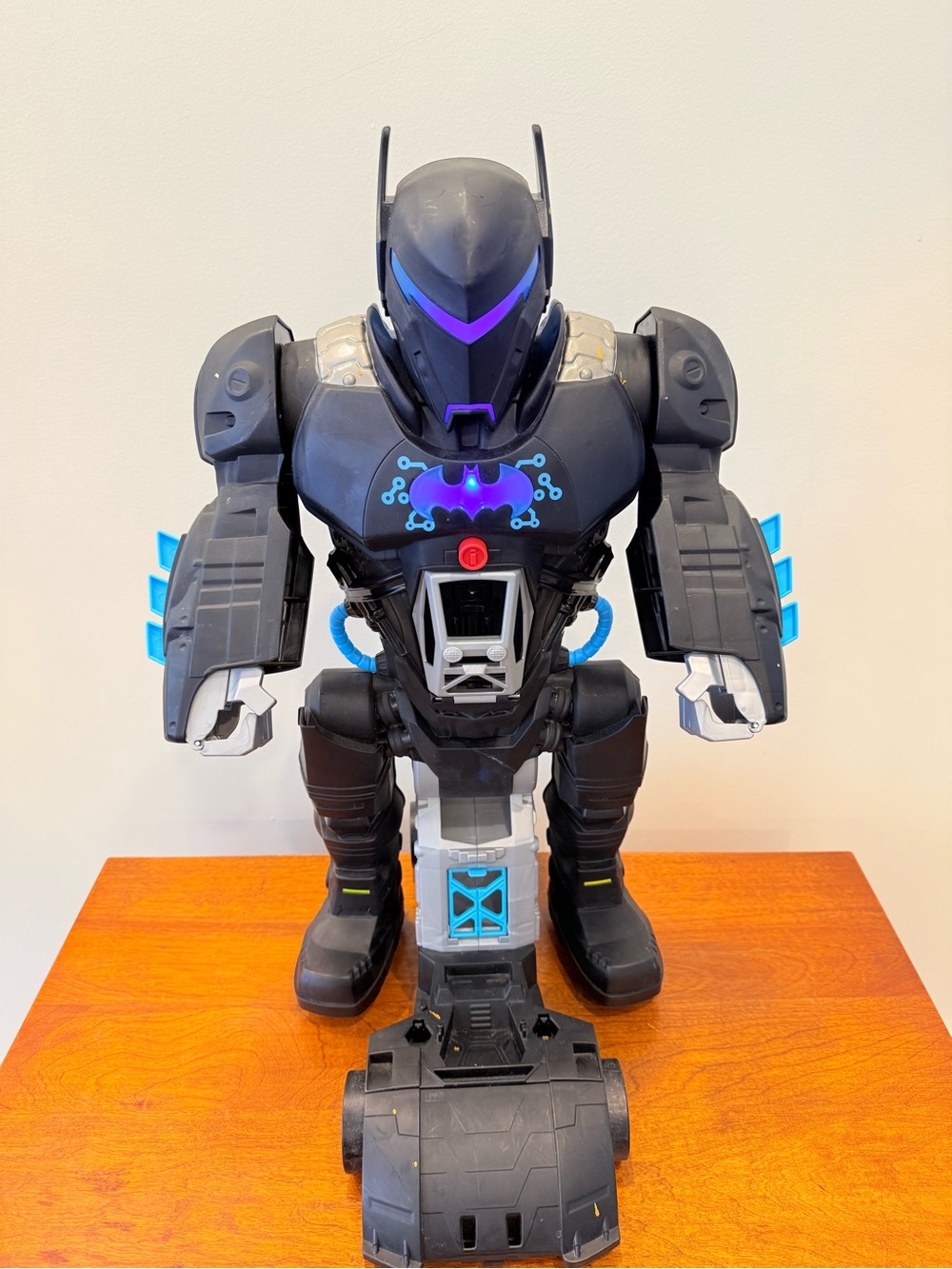 Fisher-Price Imaginext DC Super Friends Bat-Tech Batbot